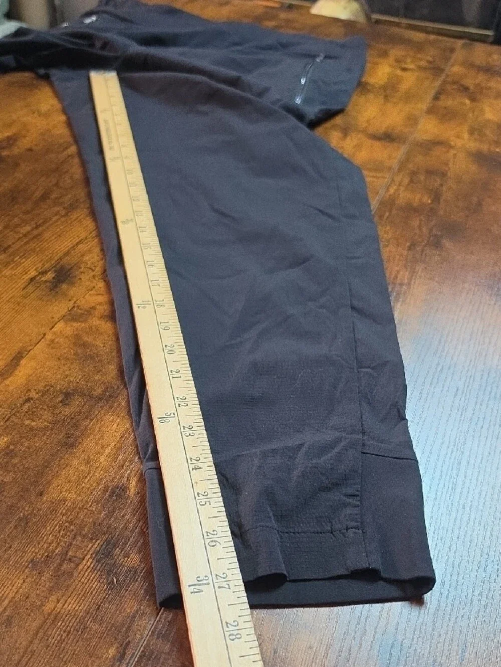 ATHLETA | Black Pull On Utility Cargo Jogger Pants Zip Pockets Stretch | 14